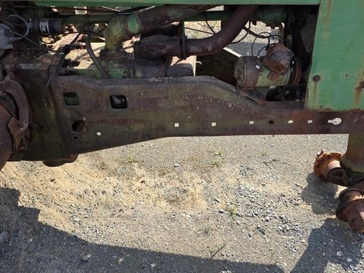 john-deere-tractor-(not-running)-image-6