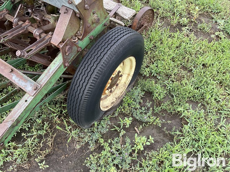 john-deere-10-image-16