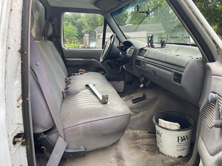 1995-ford-f350-image-9