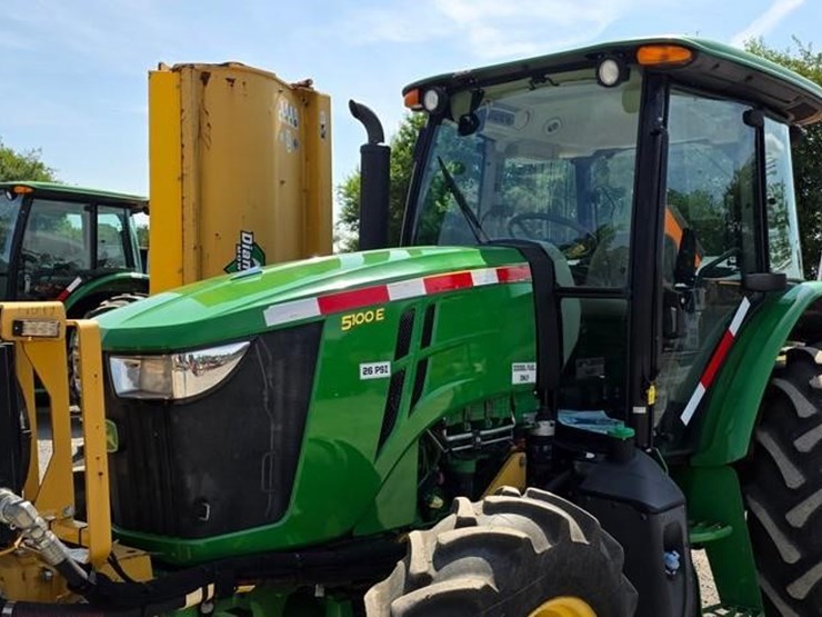 john-deere-5100e-image-37