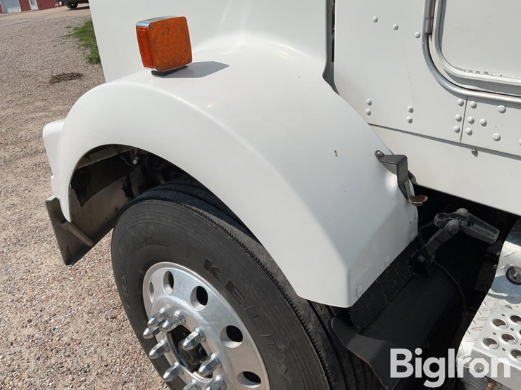 1999-kenworth-t800-image-15