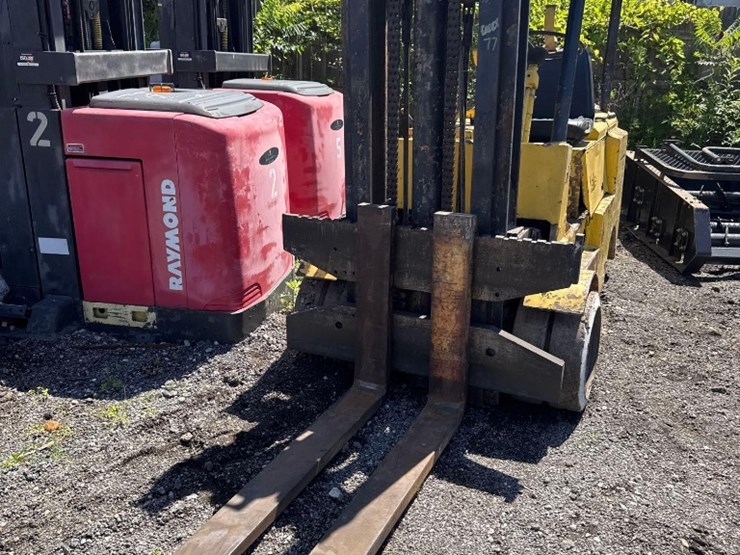 yale-dual-mast-lp-forklift-model-l85f-image-2