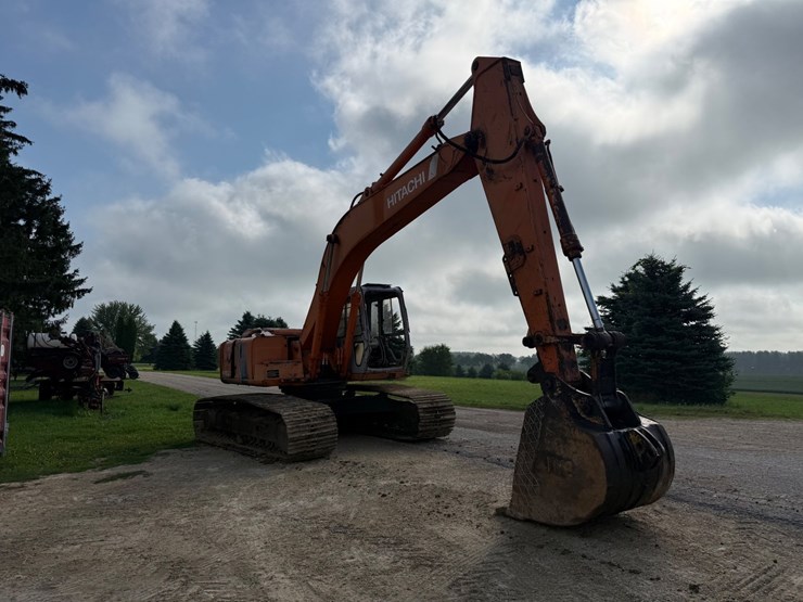 2000-hitachi-ex200-lc-image-5