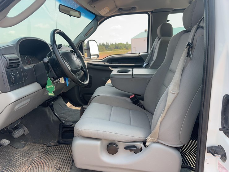 2005-ford-f250-image-16