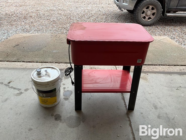 clarke-20-gal-parts-washer-table-image-6