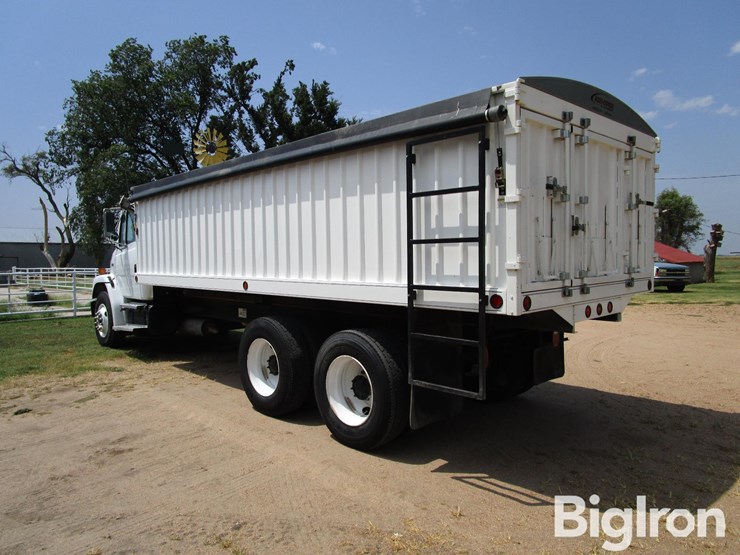 1997-freightliner-fl80-image-7