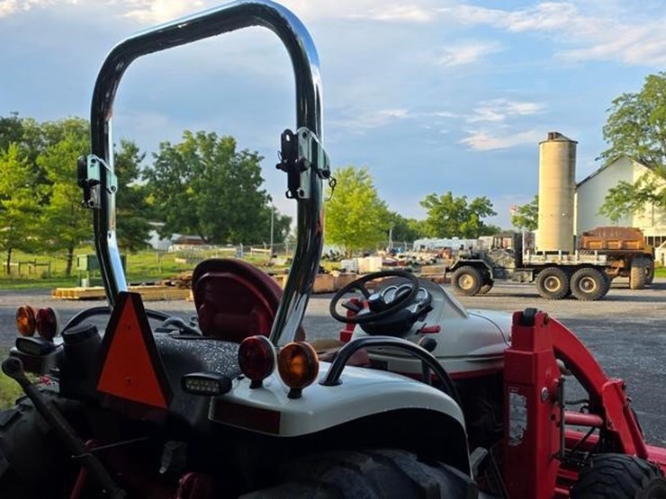 new-holland-boomer-8n-image-20