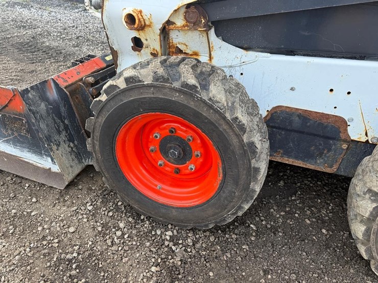 2021-bobcat-s590-image-16