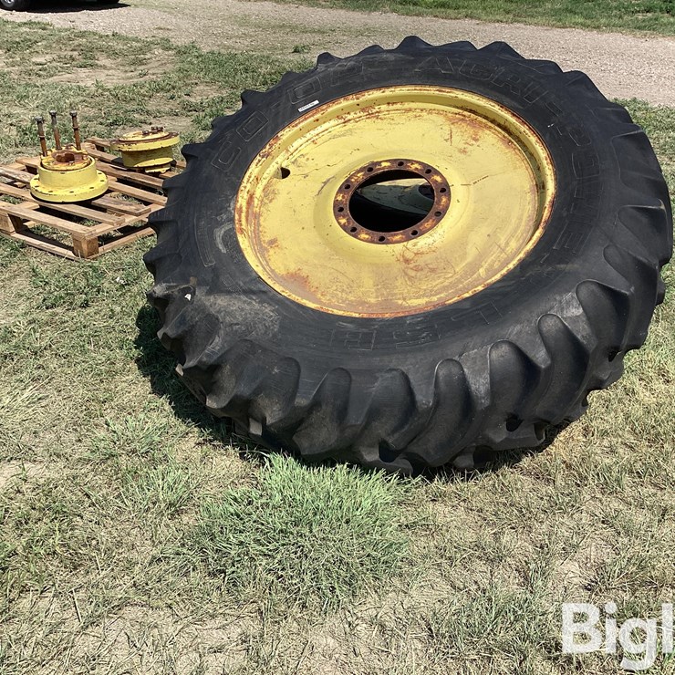 JOHN DEERE 4630