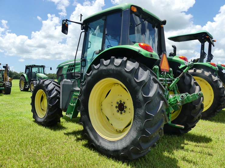 john-deere-6125m-image-4