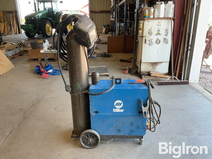 miller-millermatic-200-wire-welder-image-4