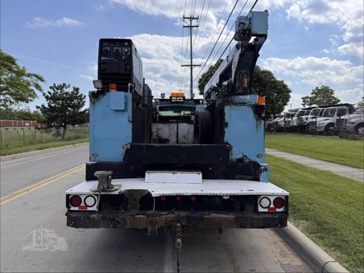 2007-gmc-topkick-c5500-image-5