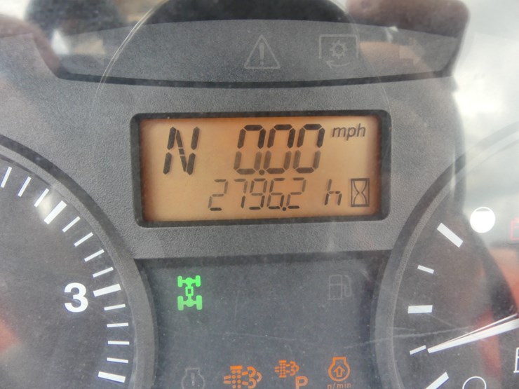 kubota-m7060-image-16
