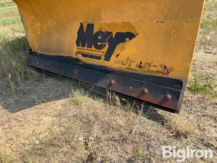 meyers-super-v-snowplow-image-9