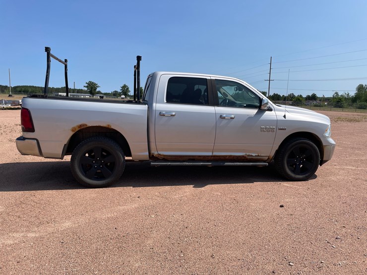 2013-dodge-1500-image-7