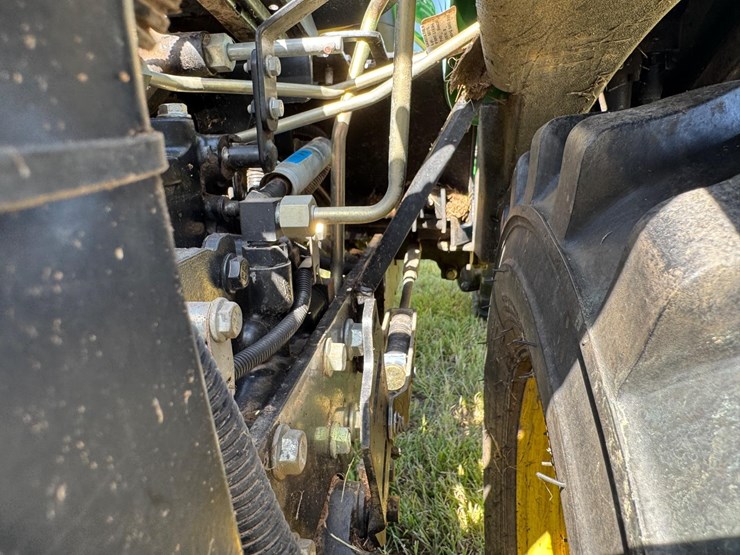 2014-john-deere-1023e-image-59