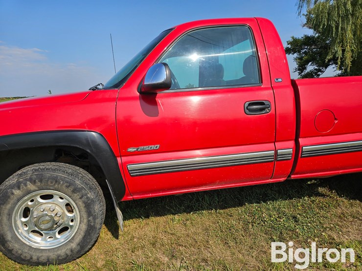 1999-chevrolet-k2500-image-14