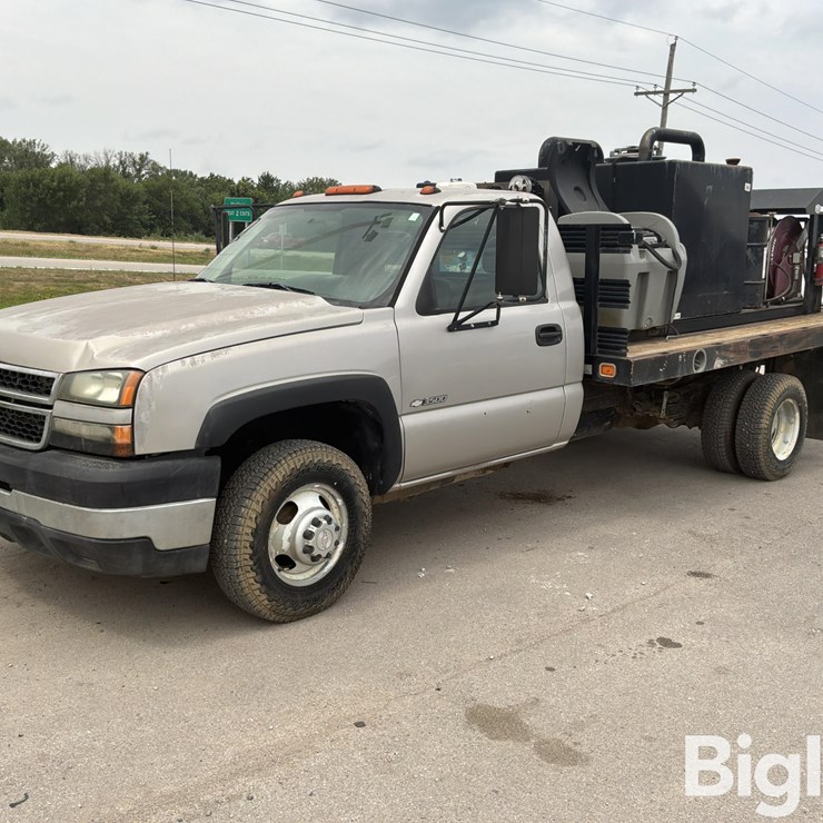 2006 CHEVROLET 3500