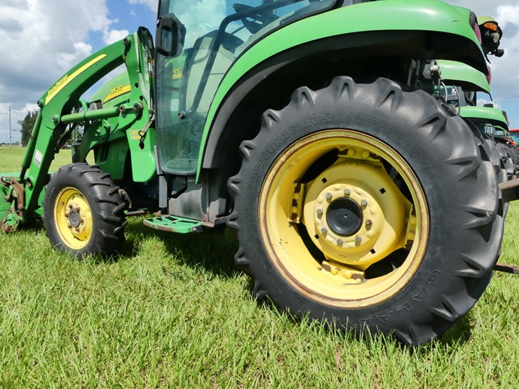 john-deere-3520-image-5