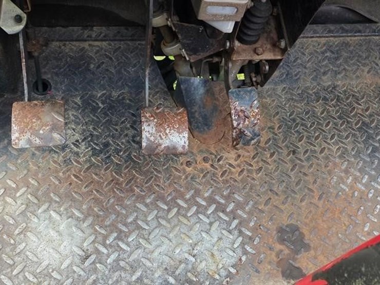 toro-workman-3200-image-33