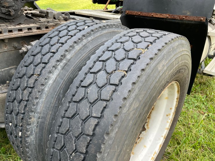2007-caterpillar-c15-image-26