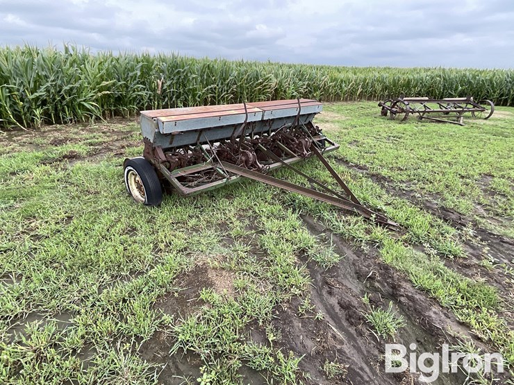 john-deere-10-image-3