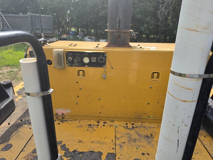 caterpillar-ap-1055f-image-41