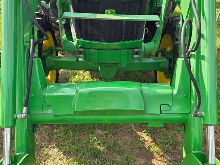 john-deere-5055e-image-40