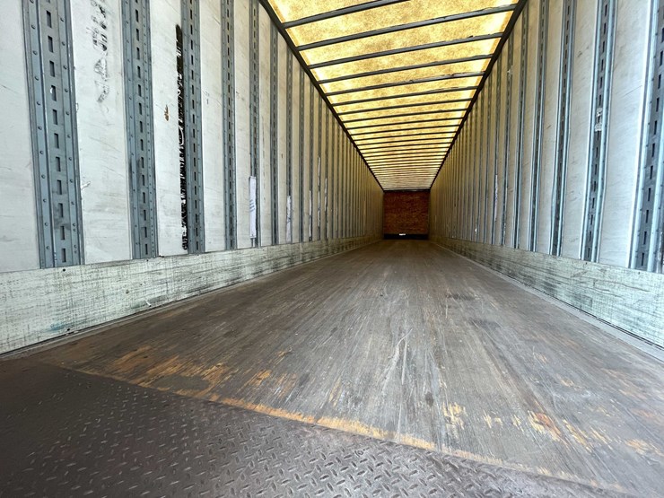 #443-•-2011-wabash-semi-trailer-(has-wi-title)-(denmark,-wi)-image-13