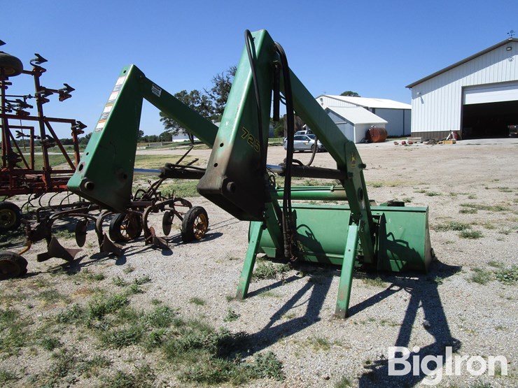 john-deere-725-image-6