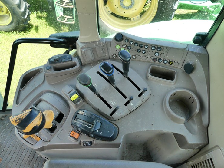 john-deere-6110m-image-13
