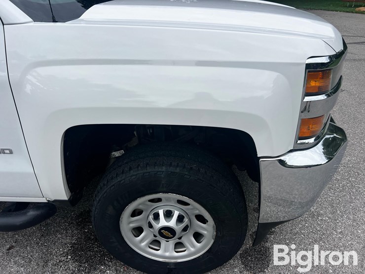 2016-chevrolet-3500-image-19