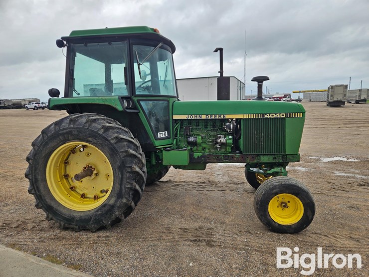 1981-john-deere-4040-image-4