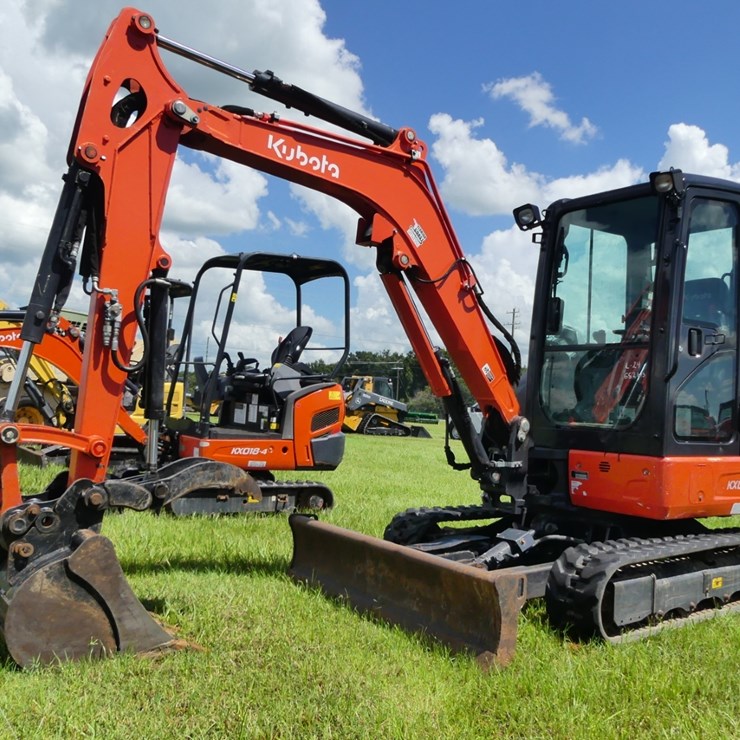 KUBOTA KX033-4