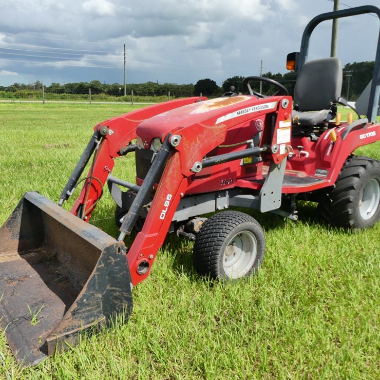 MASSEY-FERGUSON GC1705
