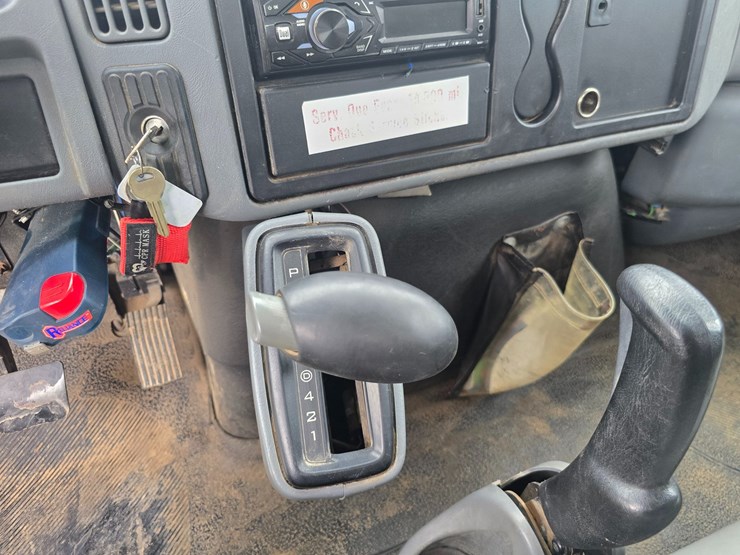 2006-international-durastar-4300-image-48