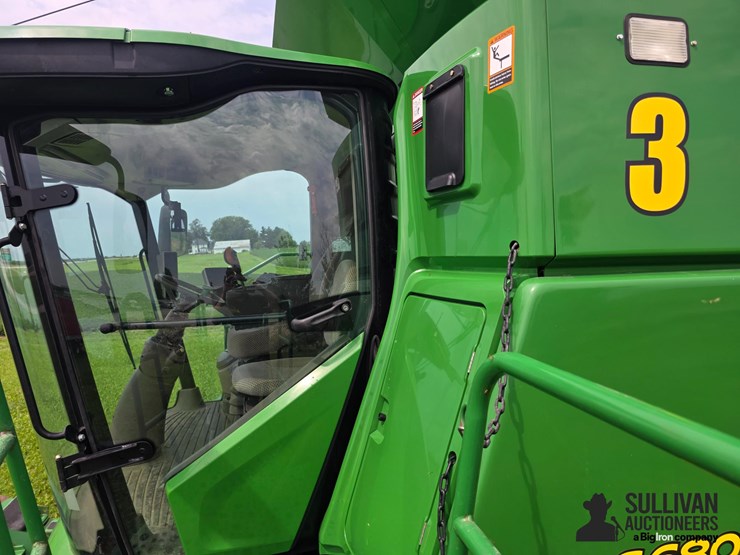 2015-john-deere-s680-image-10