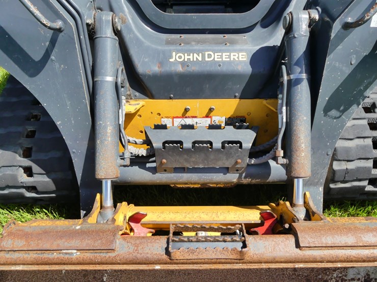 deere-325g-image-11
