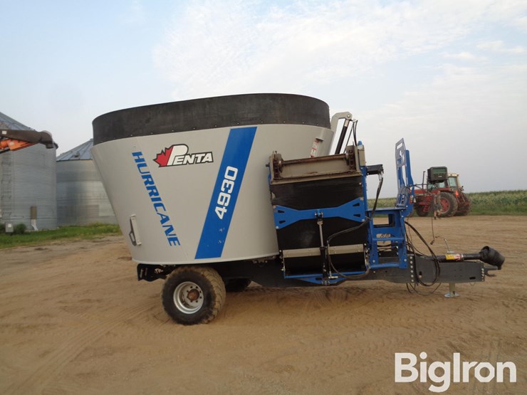 2024-penta-hurricane-4930-tmr-mixer-feed-wagon-image-4