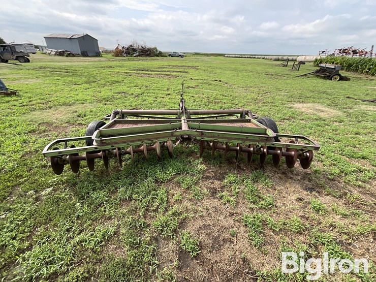 john-deere-12-image-6