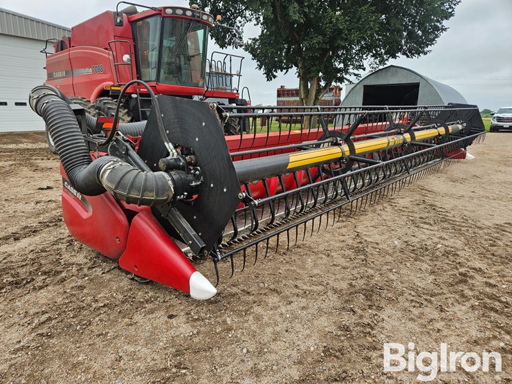 2012-case-ih-3020-image-3