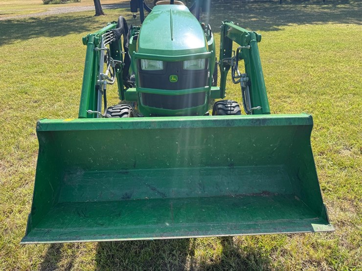 2014-john-deere-1023e-image-5