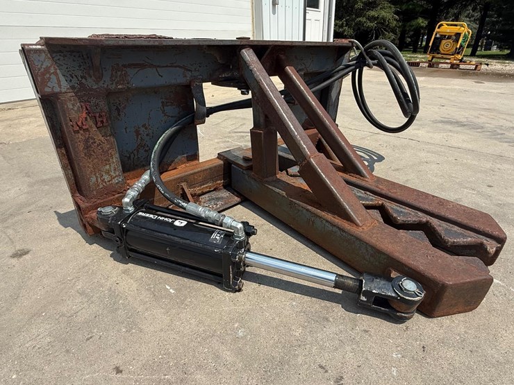 amh-tj12un-trk-tree/post-puller-image-3