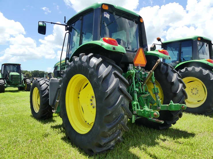 john-deere-6125m-image-4