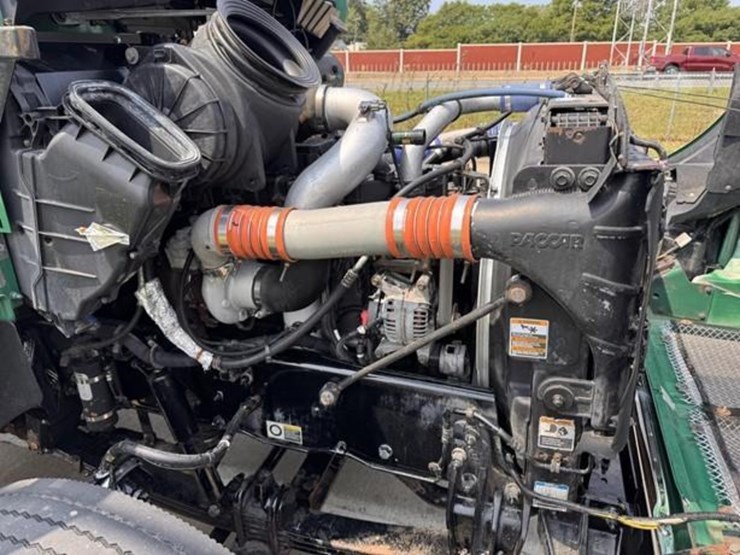 2016-kenworth-t370-image-11