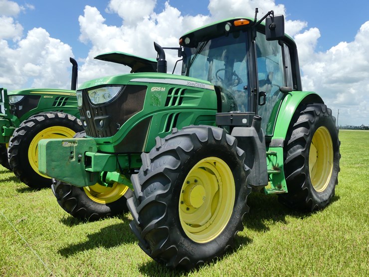 john-deere-6125m-image-1