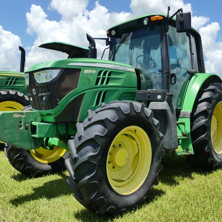 JOHN DEERE 6125M