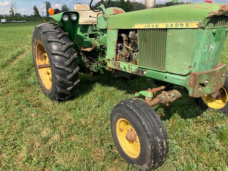 john-deere-3020-image-7
