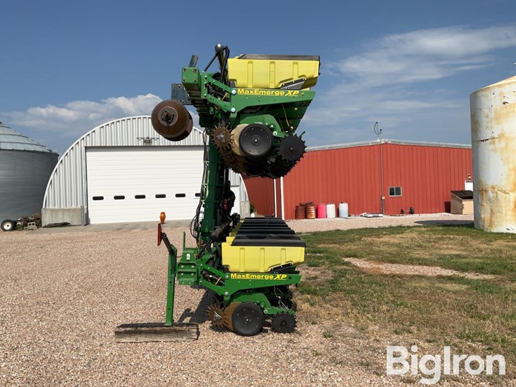 john-deere-1720-image-8