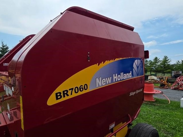 new-holland-br7060-image-16